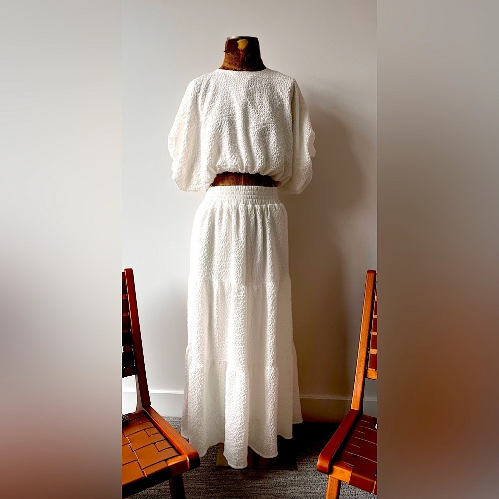 Elegant White Skirt Set